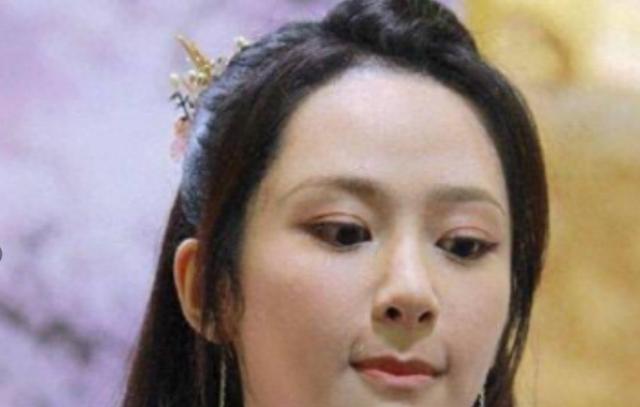 表面红得发柴，却拿不出一首像样的代表作，这7位明星实在太尴尬