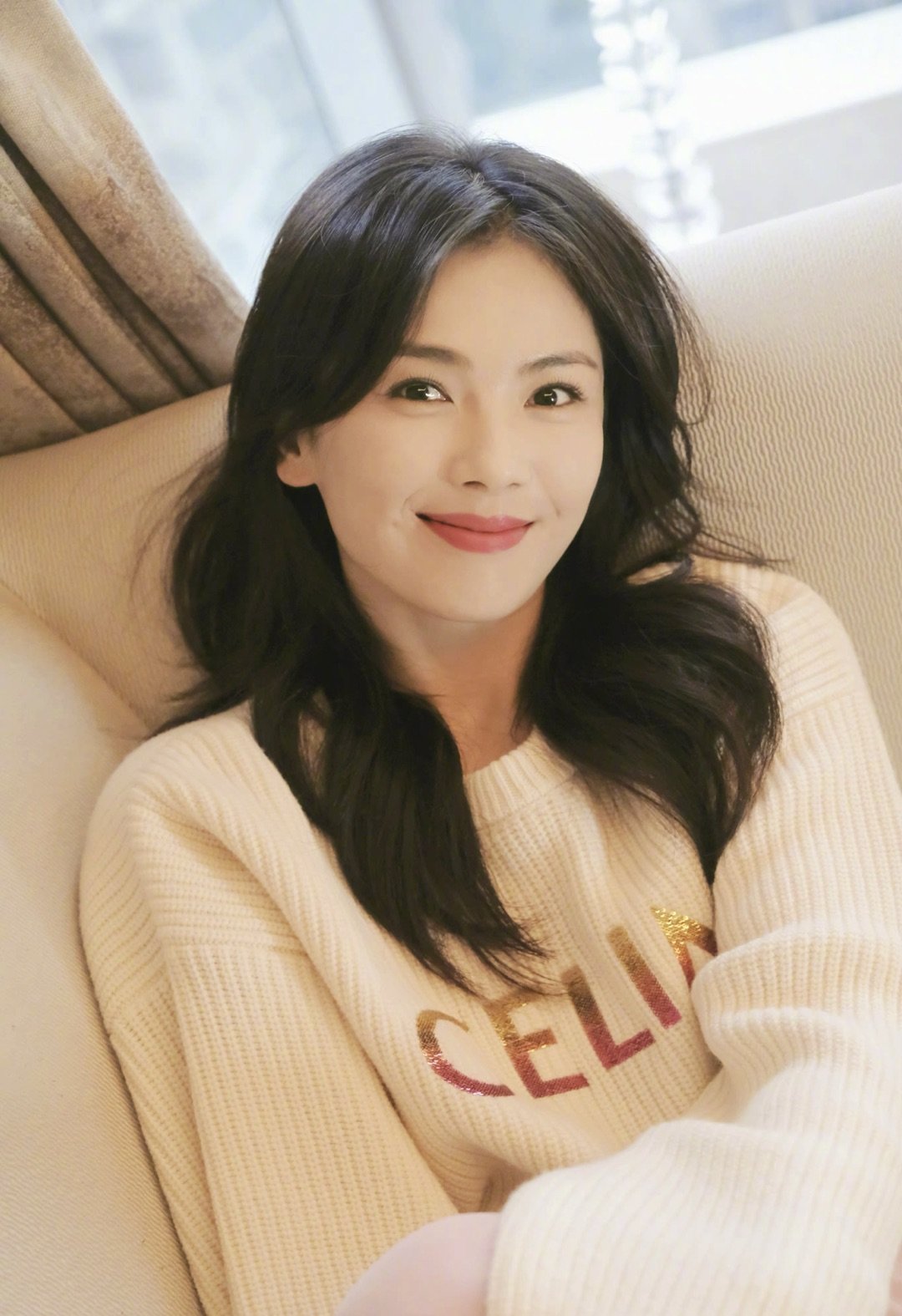 刘涛化身"科技脸":从御姐到甜美,她变美的真相 - 娱乐资讯(主打网)