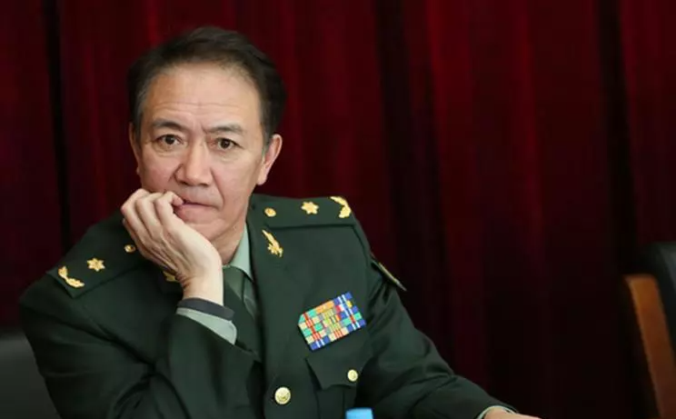 央视紧急叫停李幼斌反腐剧《守望者》，两集下架引发舆论热议！