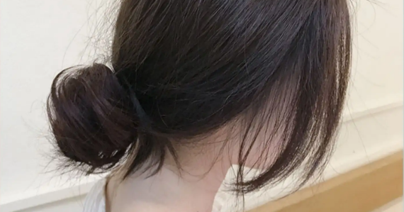 盘发 不要总是让长发垂下，低盘发更适合四十岁左右女人，典雅气质很好的展现出来