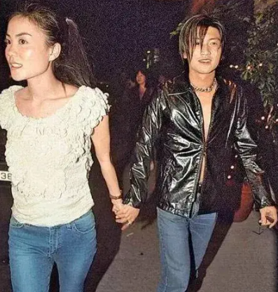 那些年,谢霆锋真的是拿生命去爱她啊