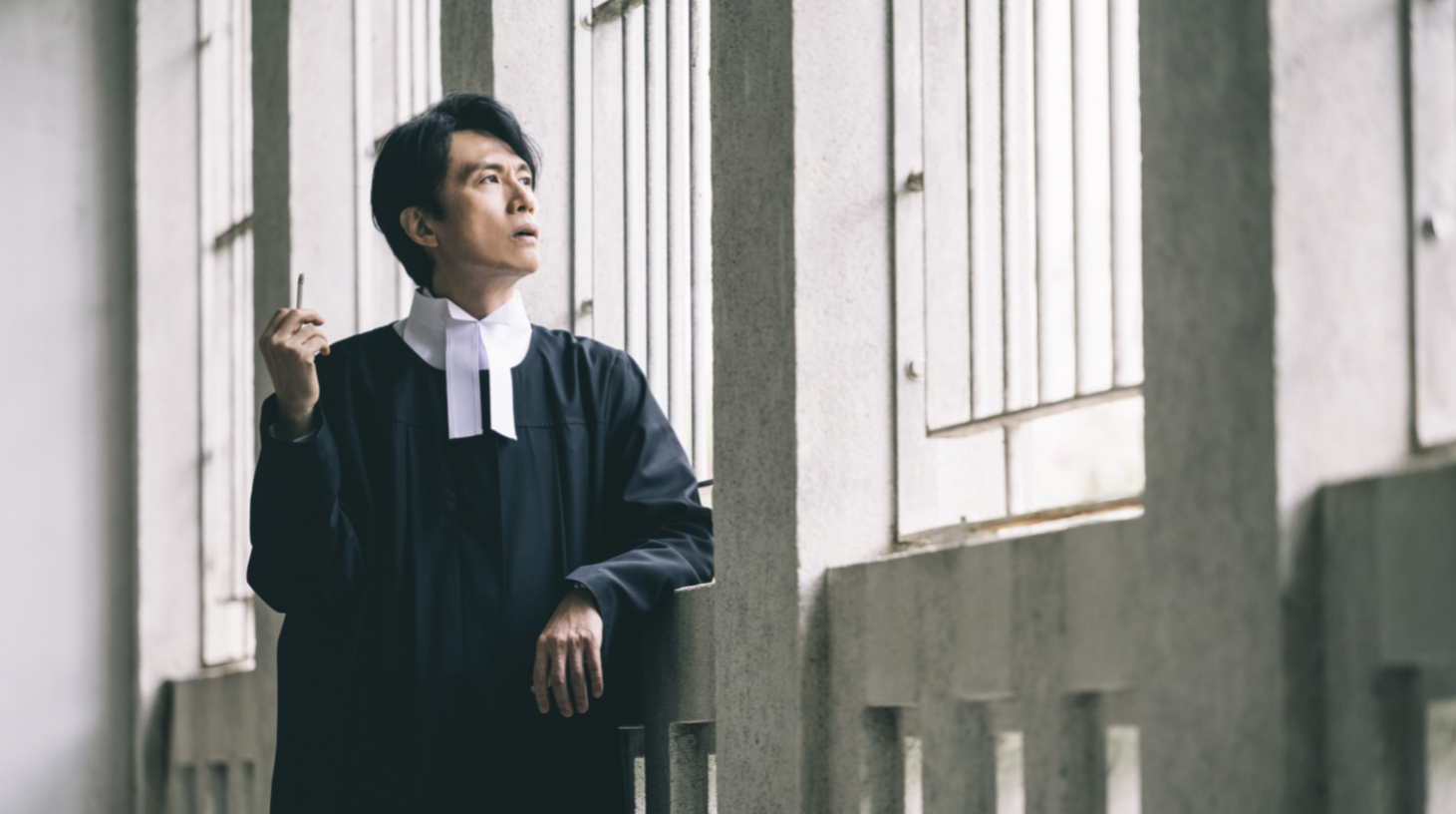 毒舌律师|上映第2天，《毒舌律师》丢了冠军，吴京新片第5次登顶日票房榜首