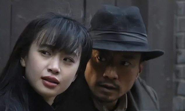 戏没拍完被赶出剧组?4位被“炒鱿鱼”的演员,有人无辜有人活该