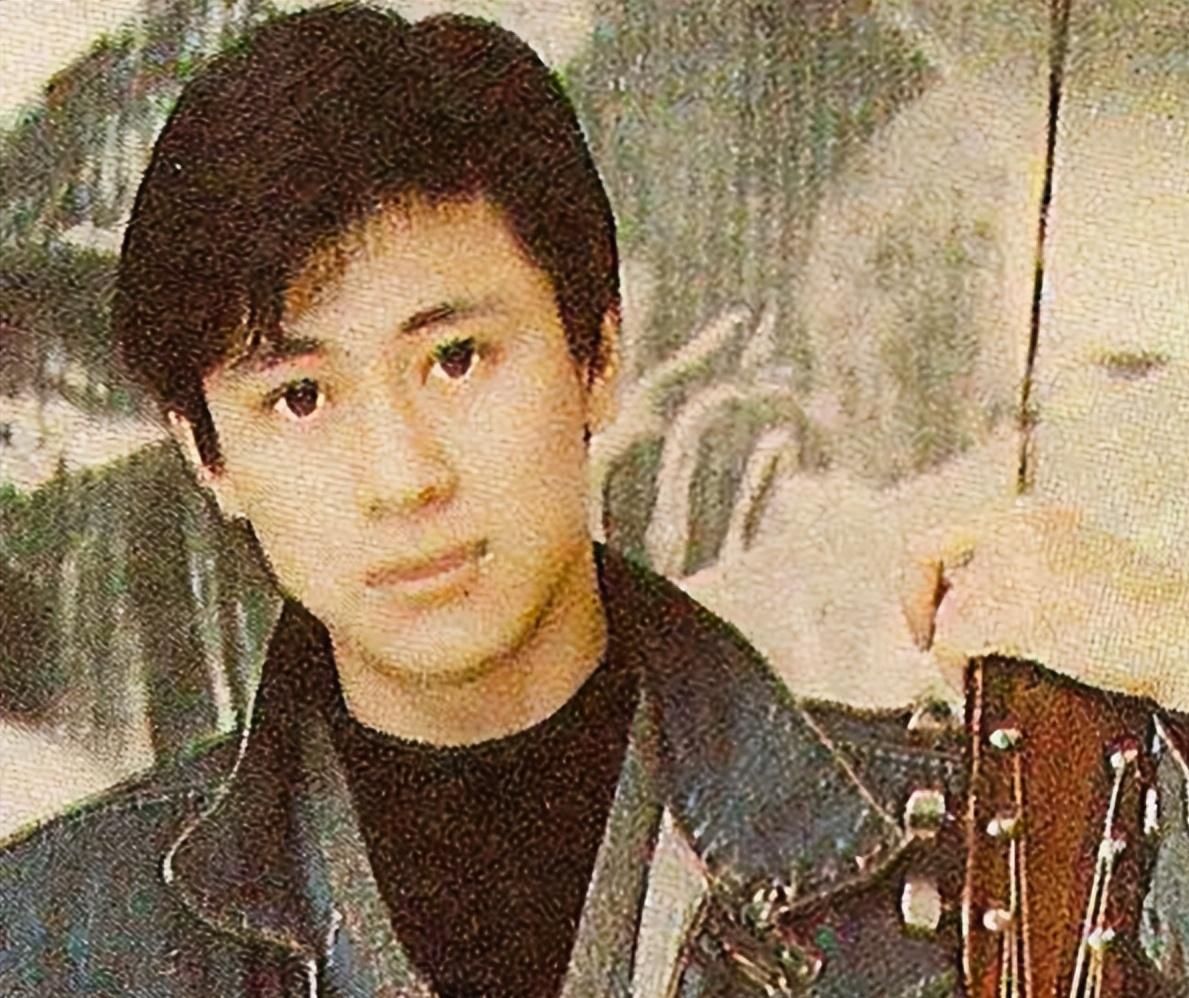 55岁解晓东近况流出,与阎维文朱时茂聚餐,喝12元饮料引热议