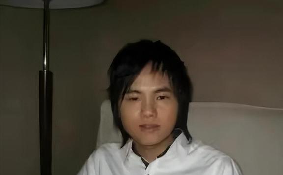 他15岁就开演唱会,19岁日挣万元,春晚请不动,但没人说他耍大牌