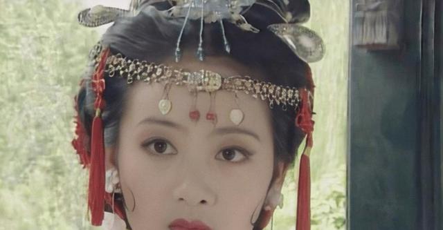 她靠一部剧吃一辈子，二婚嫁“软饭男”，现如今丈夫红到令人眼红