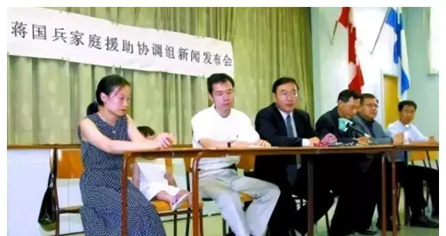 清华天之骄子全家移民北美，靠刷油漆悲惨过活，跳桥惨烈自尽始末