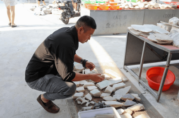 银币|玉雕大师仵海军：以玉传言， 雕刻艺术人生
