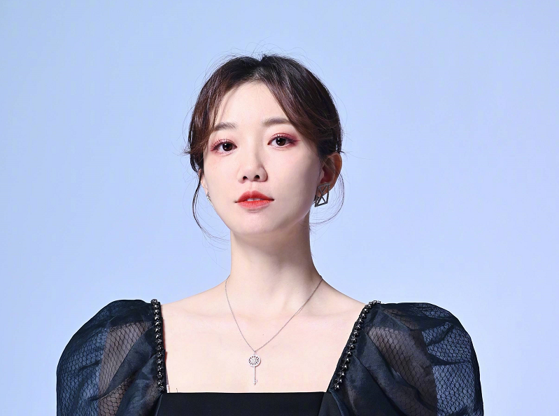 于莎莎|搞笑喜剧女演员，曾主持过多年的综艺节目？现在成为当红女演员