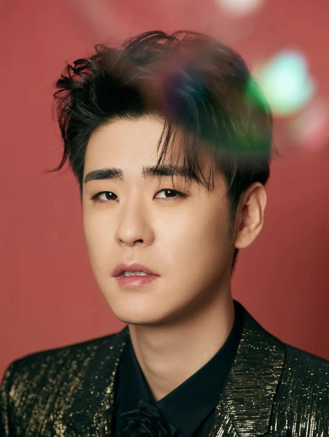 张云雷|缺席相声春晚,名字被注册商标,郭德纲对张云雷的控制才刚刚开始