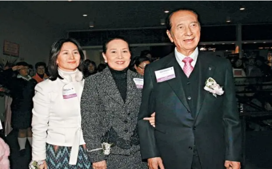 何鸿燊|“赌王”二房太太，家产风波，比电影还精彩