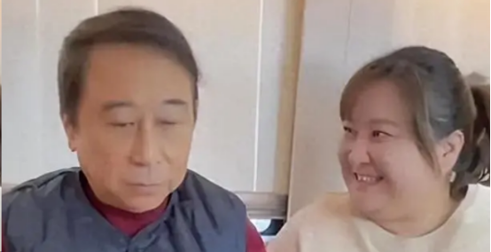 贾玲为角色减重，很有毅力，不亏是好导演好演员