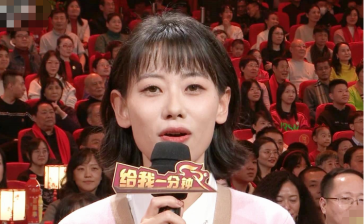 岳云鹏|这两个“混子”演员在春晚上现了原形,岳云鹏和于震