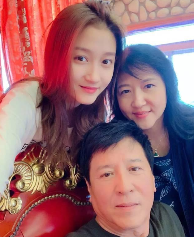 |鹿晗的家世到底有多硬?