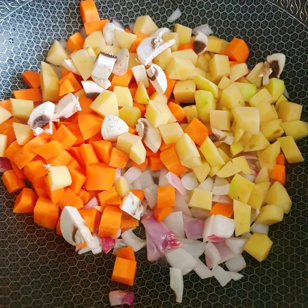 羊肉|美味家庭改良版罗宋汤，专治没胃口！