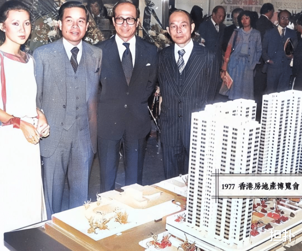 |李嘉诚四个孙子名字曝光，到底谁才成接班人？或许梁洛施才是赢家