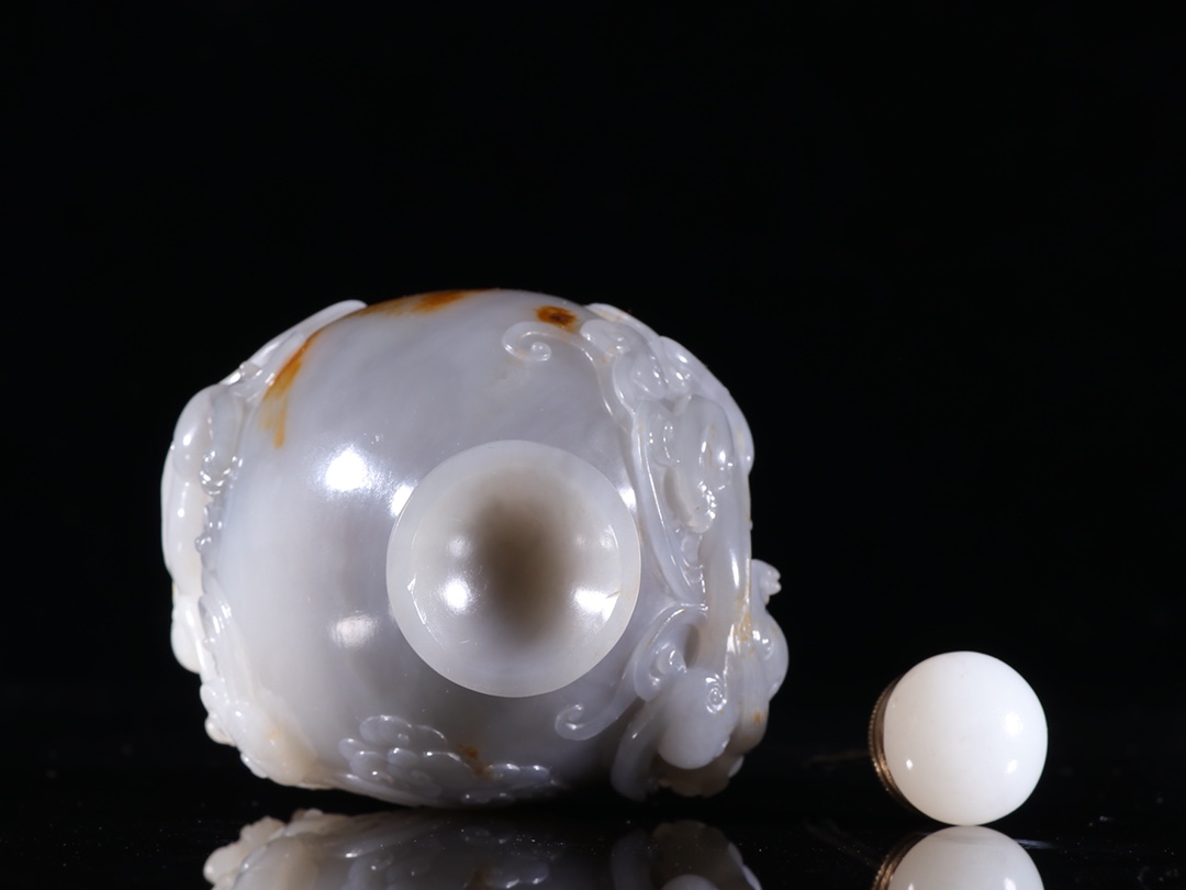 鼻烟壶|回流【和田玉青花料 螭龙戏珠 鼻烟壶摆件】