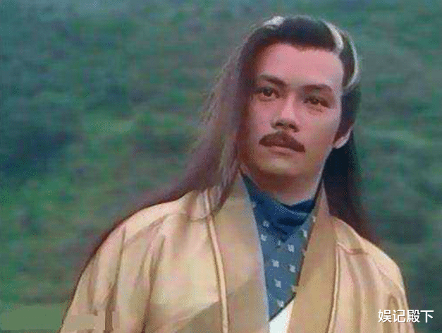 推秦岚下高台，打剧组女孩，吃女性红利的张嘉倪从不对女性手软！