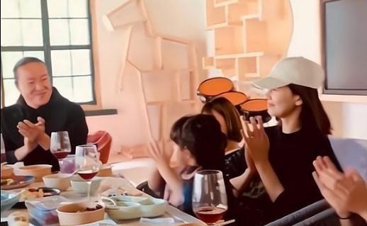 到处认干爹干哥，在男人堆里游刃有余，“顶级绿茶”江一燕现形记