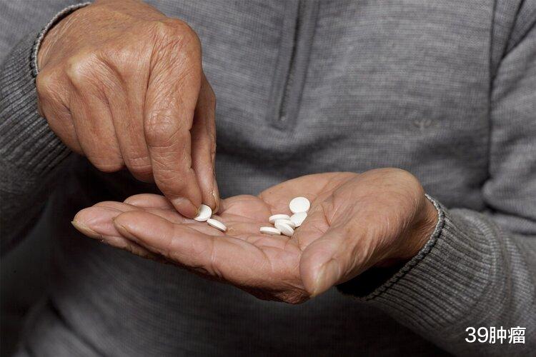 差点肾衰,竟是他汀惹的祸?常年吃他汀的患者,谨记“四查三忌”