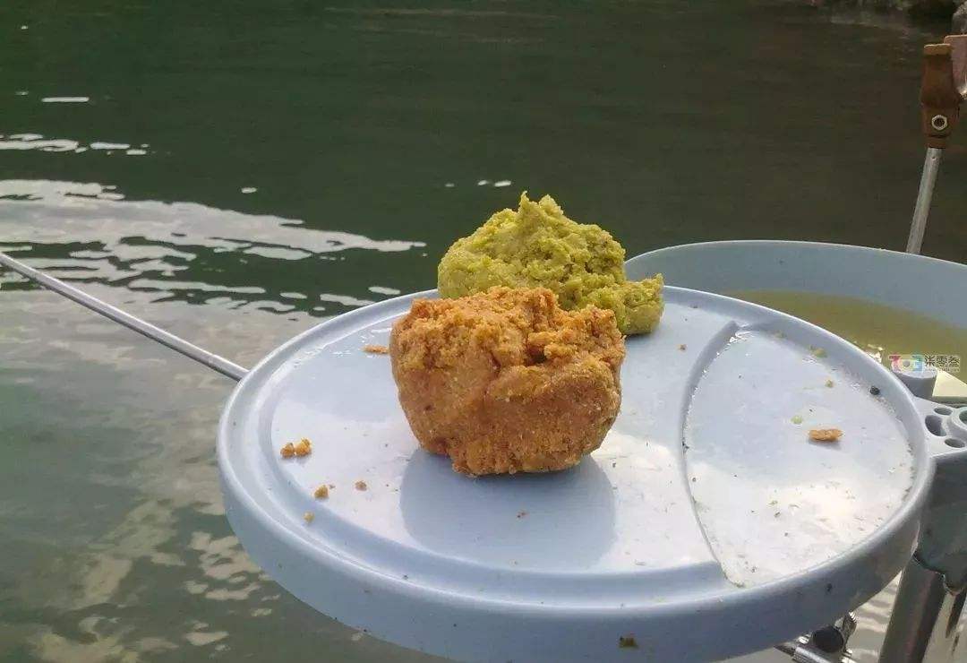 秋季钓鲤鱼，配饵时这几种味道不能添加，切记！