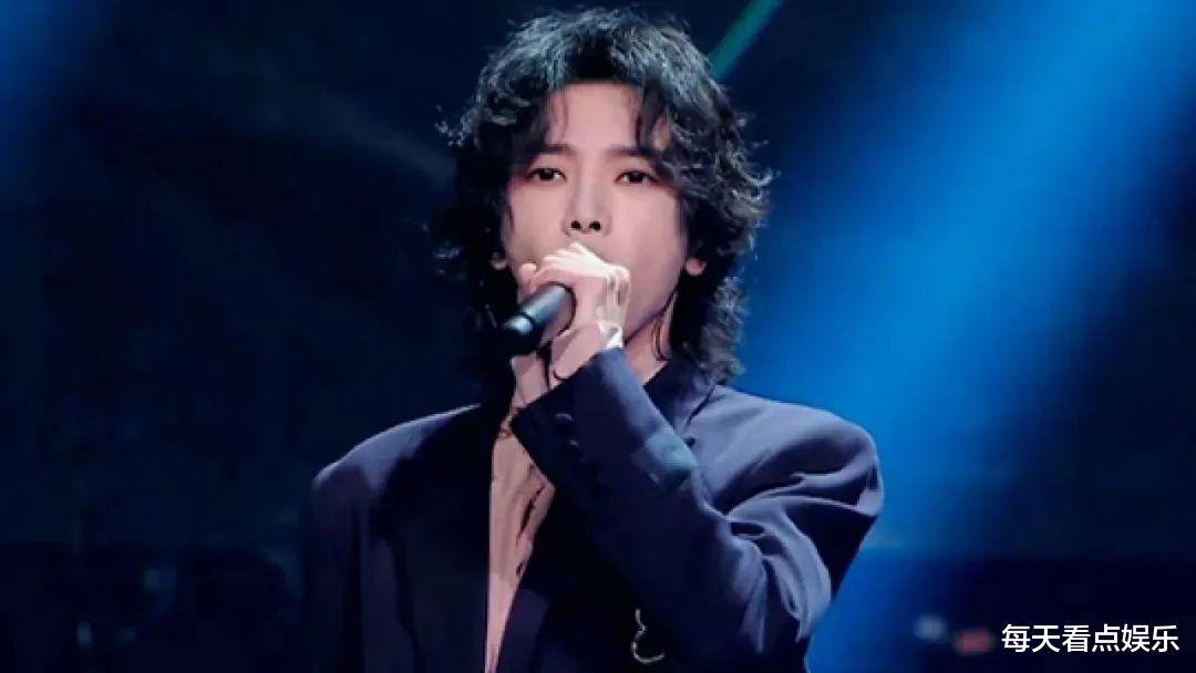 央视不再给华晨宇留面子！这不是“华语之神”，这是华语乐坛的悲哀