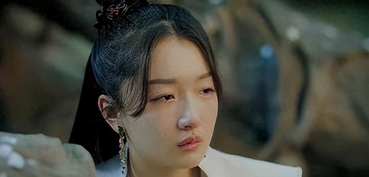 丑而不自知的女星,长相寒碜尬演“绝世美人”,观众被丑的难受