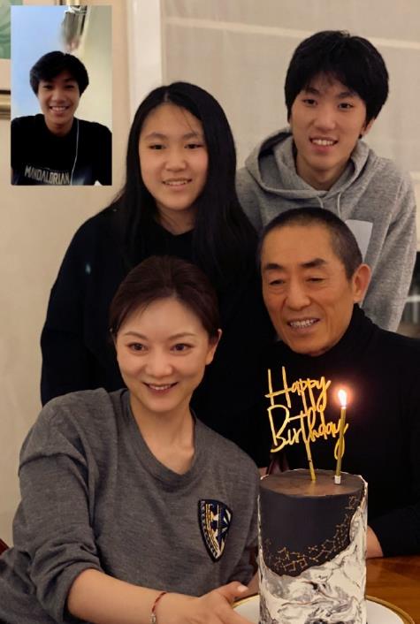 73岁张艺谋离婚风波后续！小31岁娇妻退网8个月，夫妻久未秀恩爱