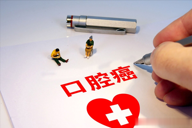 肝硬化|体内有癌，嘴巴先知？口腔出现3种迹象，可能是癌细胞“活跃”