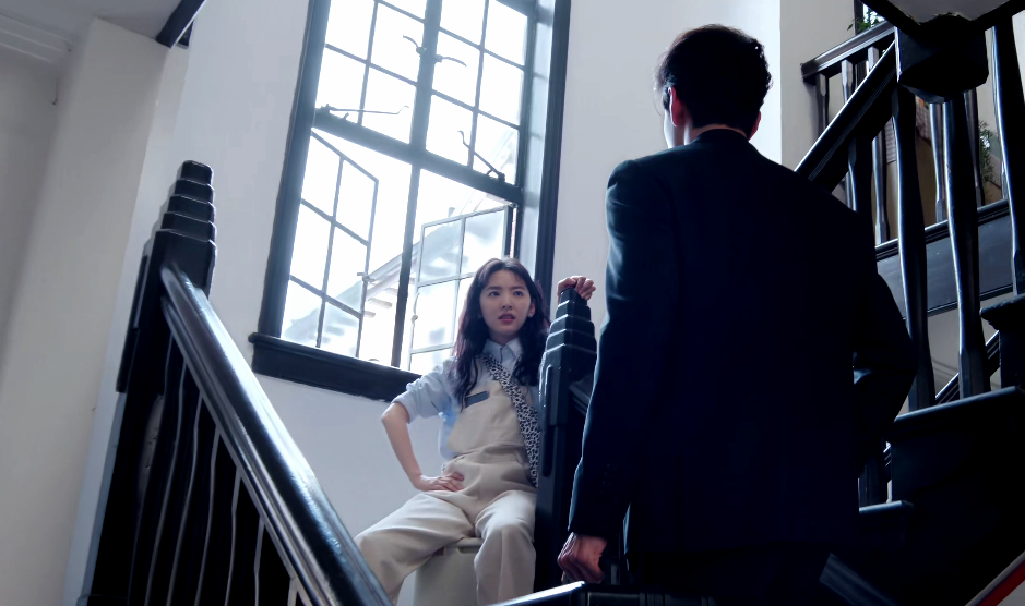 才播1天，拿下热度第一，这是1月份第一部让我熬夜追平的黑马剧