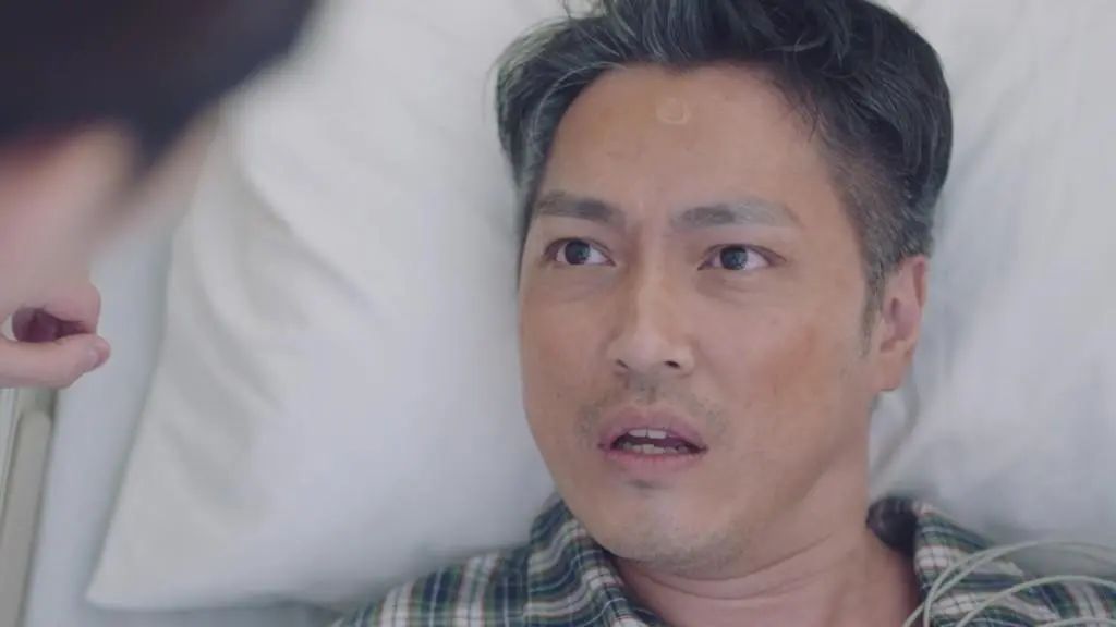 新闻女王最惊艳配角！现实中竟是学霸理疗师，拉高佘诗曼表演层次