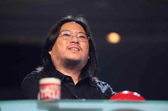 离谱!高晓松瘦身成功却意外撞脸华晨宇和向太,果然丑和胖瘦无关