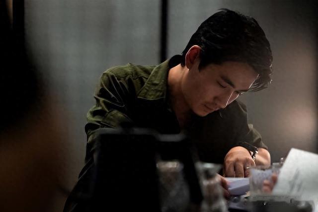 2023暑期演员网络搜寻量TOP10！ 肖战第6，檀健次赢杨洋，热巴第3