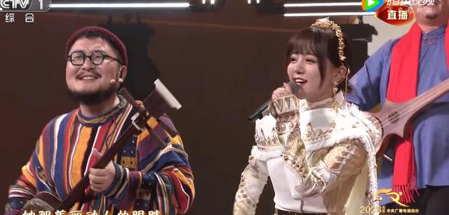 邓超|《兔年春晚》邓超动如脱兔,张尕怂太投入,阿兰被综艺之神眷顾