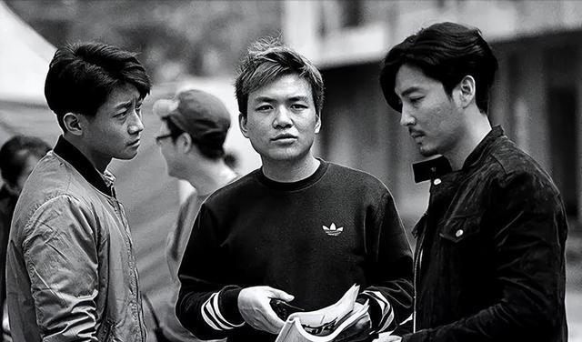 宋佳:靠“吊带”上位,与已婚名导同居,43岁的她活得又酷又飒