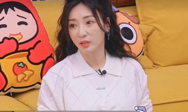 李晟|柳岩公开遭遇入室抢劫的经历,对比刘嘉玲白冰冰,已经算是很幸运