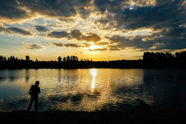 |翘嘴白天躲在哪?路亚应该怎么钓?用什么饵?