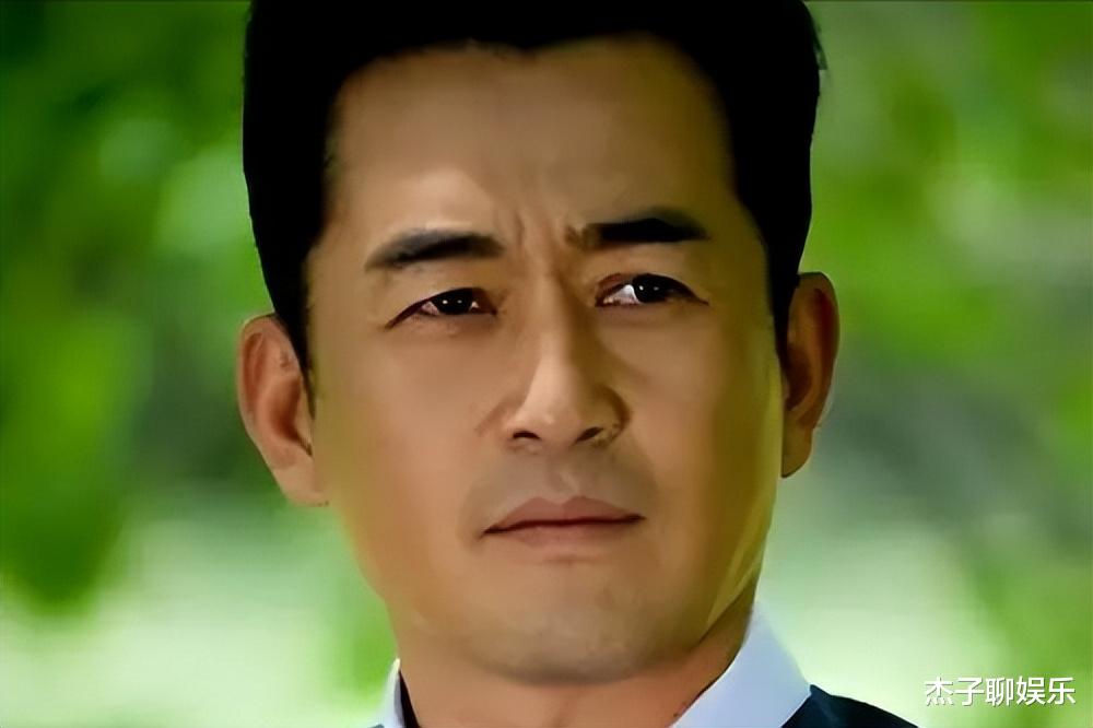 素素|央视这次挖到宝了!郭麒麟金晨破圈互动,实习菜鸟逆风翻盘