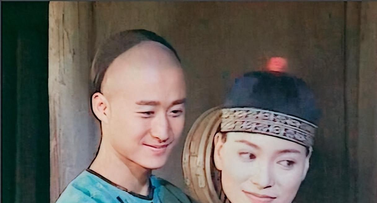 骗了我们49年，原来他就是吴京的父亲！难怪吴京能大红大紫