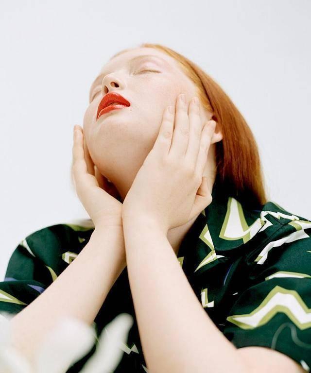 超模|21岁美国超模:体重200斤,一脸雀斑还有双下巴,却比卡戴珊还美