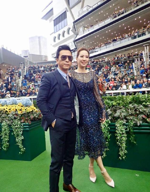 甄子丹岳母大秀好身材!仅比女婿大6岁,身材姣好风韵犹存