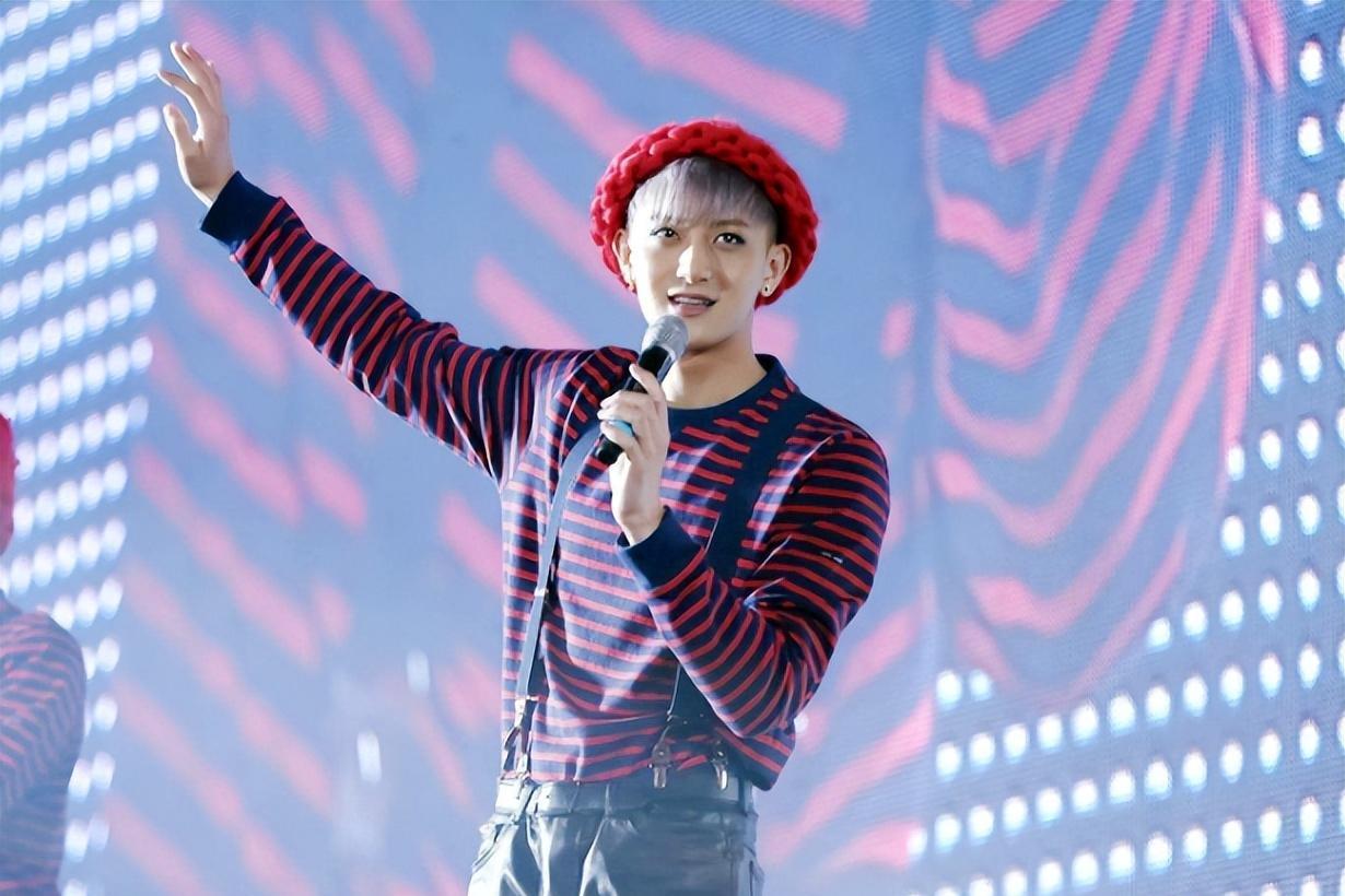 回顾：都说娱乐圈钱好挣，这4位明星的家底，确实让很多人羡慕不已