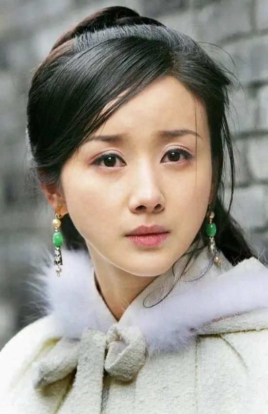 孙菲菲公开13年前《血色恋情》剧组打人事件新进展，晒行政处罚书：打人者姚远行政拘留十日并罚款500元