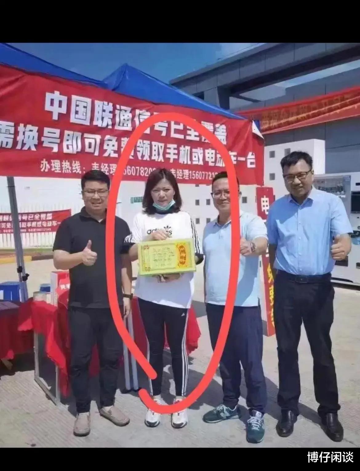 柳州|梁局长夫人照片曝光，端庄大气，鱼死网破是无奈