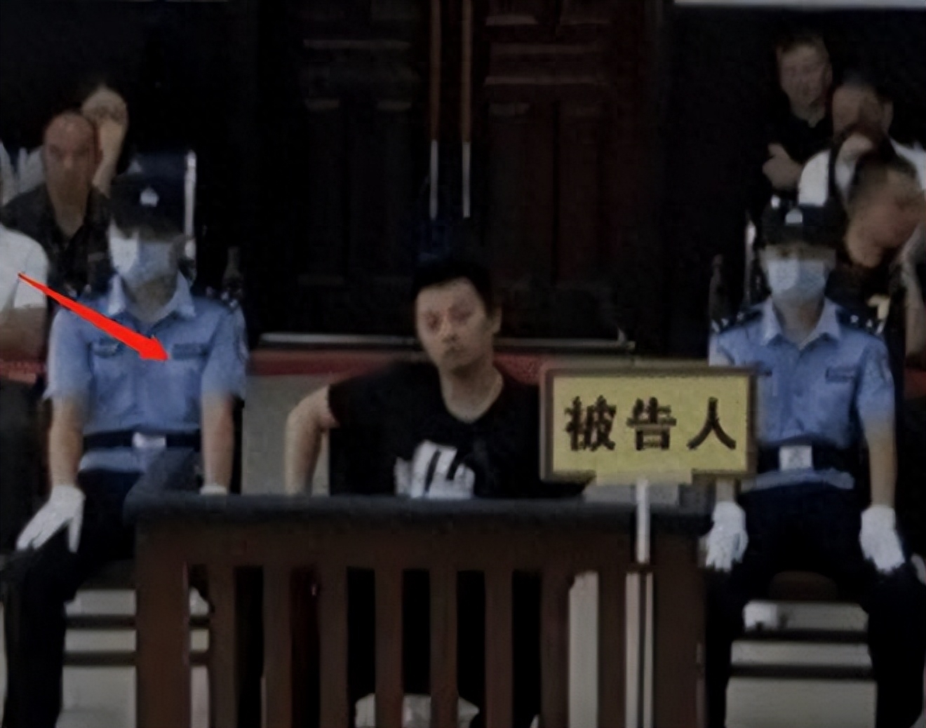 知名演员谭松韵泪崩！你只是没了妈妈，可我儿子要在监狱里过春节