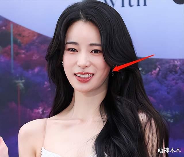 宋慧乔|百想大赏红毯：宋慧乔颜值回春，金智媛疑整容变脸，汤唯大气端庄