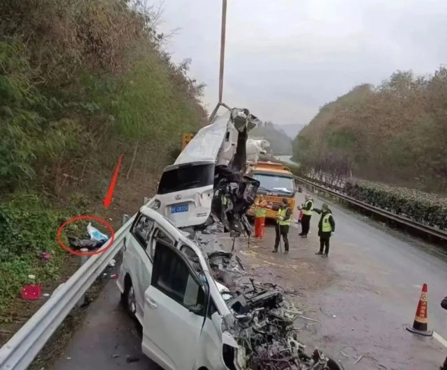 政审|韵达司机疲劳驾驶致“6死1伤”,司机行业由吃香到吃土的心酸背后,也是每个行业之殇