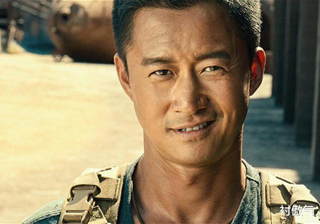 对此吴京深有体会,于是为了展现中国军人的无畏和血性.