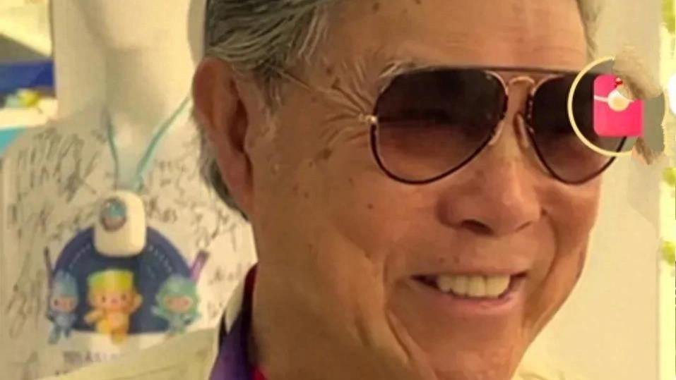 霍震霆高度认可郭晶晶育娃方式，谈爷孙关系眉开眼笑，满脸的享受