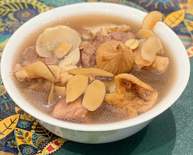 寒冬来临，有钱没钱，多给家人喝这汤，补足营养，整个冬天都舒坦